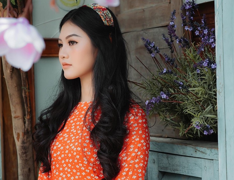 Hot girl xinh đẹp gửi lời chúc Tết độc giả báo Dân trí - 2 Hot girl xinh đẹp gửi lời chúc Tết độc giả báo Dân trí - 2