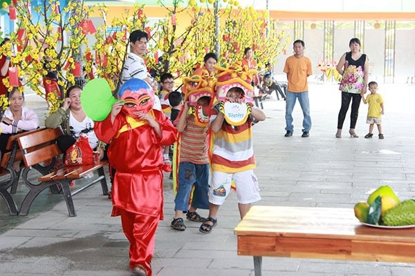 Tết này bố mẹ hãy lì xì con “ thời gian”! - Ảnh 2.