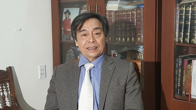 'Cháy' hàng Tết, nhân viên mậu dịch trốn khỏi cửa hàng - 1 'Cháy' hàng Tết, nhân viên mậu dịch trốn khỏi cửa hàng - 1