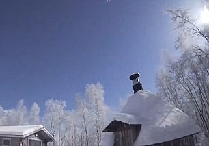 64 lần âm thanh lạ "gõ cửa" trái đất - 3
Lapland ban đêm... Ảnh: Daily Mail