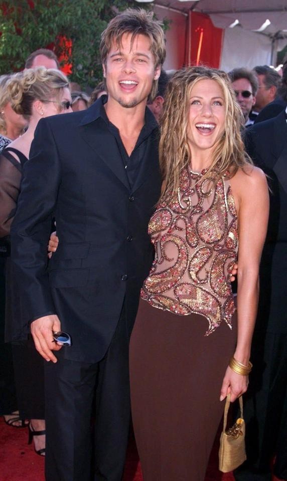 Tại sao Jennifer Aniston không nên quay lại với Brad Pitt? - 2 Hiện tại, không ít fan hy vọng Aniston sẽ quay lại với Brad Pitt bởi lần đầu tiên sau 13 năm kể từ khi ly hôn, họ lại cùng… độc thân.