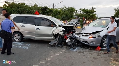 Nạn nhân TNGT nhập viện ngày Tết đều “có cồn trong máu” - 4 Hiện trường tai nạn cách chùa Chén Kiểu ở Sóc Trăng khoảng 700 m trong ngày mùng 3 Tết. Ảnh: Việt Tường.