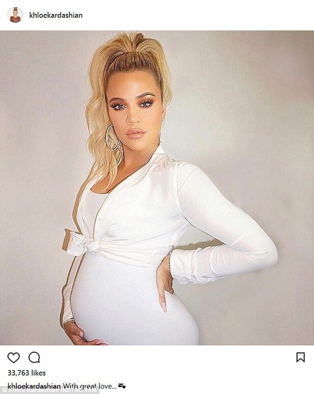 Khloe Kardashian mang thai gần 8 tháng vẫn diện váy bó, đi giày cao gót - 7
Khloe nói cô đã phải chờ đợi rất lâu mới tìm được người đàn ông xứng đáng làm bố của con cô.
