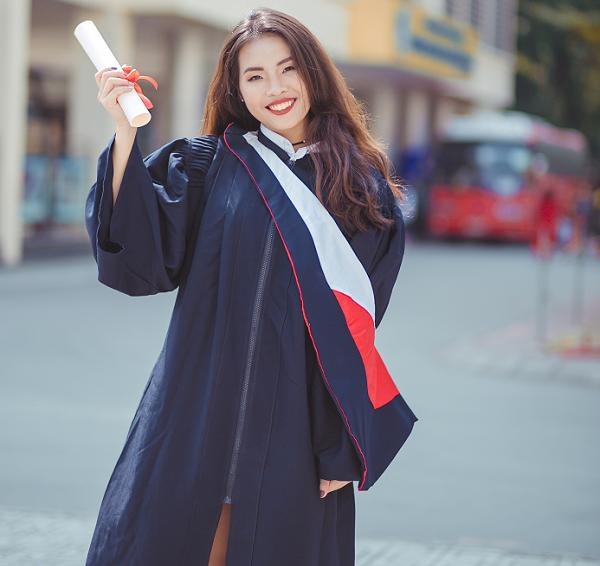 Gặp gỡ nữ sinh 17 tuổi sở hữu 7 học bổng Mỹ trị giá 20 tỷ đồng tại ISS Day 2018 - 1
Hải Anh sở hữu học bổng từ 7 trường Đại học danh tiếng
