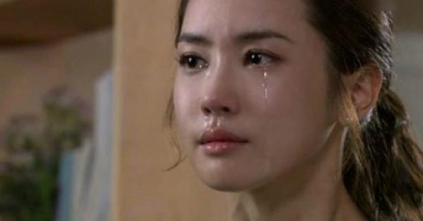 Nước mắt người con gái cố lấy chồng vì bị gia đình, họ hàng thúc giục - 1 Hình minh họa