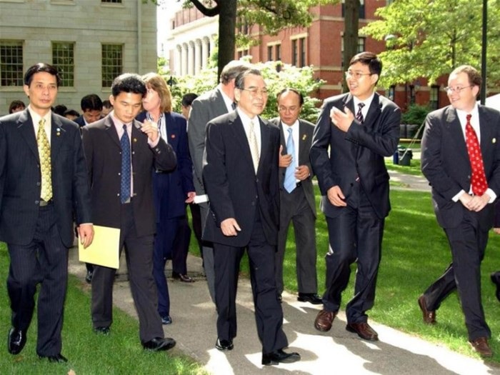 Nguyên Thủ tướng Phan Văn Khải: Người muốn lắng nghe và thích lời nói thẳng - 1 Thủ tướng Phan Văn Khải khi tham Hoa Kỳ