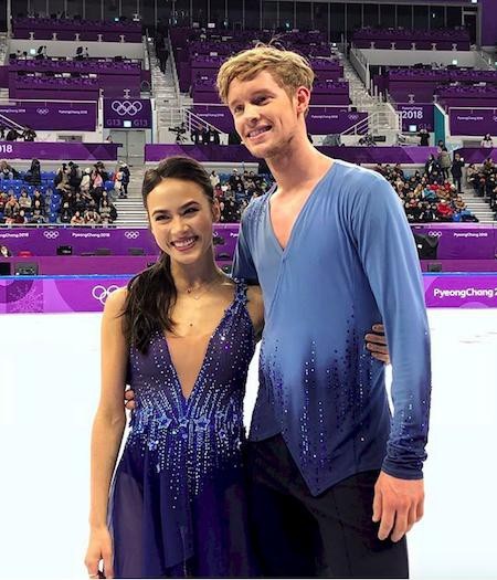 Những "bóng hồng" xinh đẹp đã toả sáng tại Olympic mùa Đông - 7 Không chỉ xinh đẹp mặn mà, nữ vận động viên trượt băng nghệ thuật Madison Chock còn sở hữu hai huy chương thế giới và nhiều lần vô địch các giải quốc tế khác. Chỉ đáng tiếc, Chock lại là hoa đã có chủ và nữ vận động viên xinh đẹp đang hẹn hò với chính bạn nhảy của mình, Evan Bates.