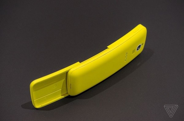 Điện thoại quả chuối huyền thoại Nokia 8110 bất ngờ được hồi sinh - 5 Điện thoại quả chuối huyền thoại Nokia 8110 bất ngờ được hồi sinh - 5