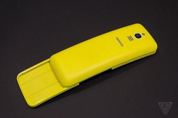 Điện thoại quả chuối huyền thoại Nokia 8110 bất ngờ được hồi sinh - 7 Thiết kế dạng cong đúng như tên gọi “quả chuối”