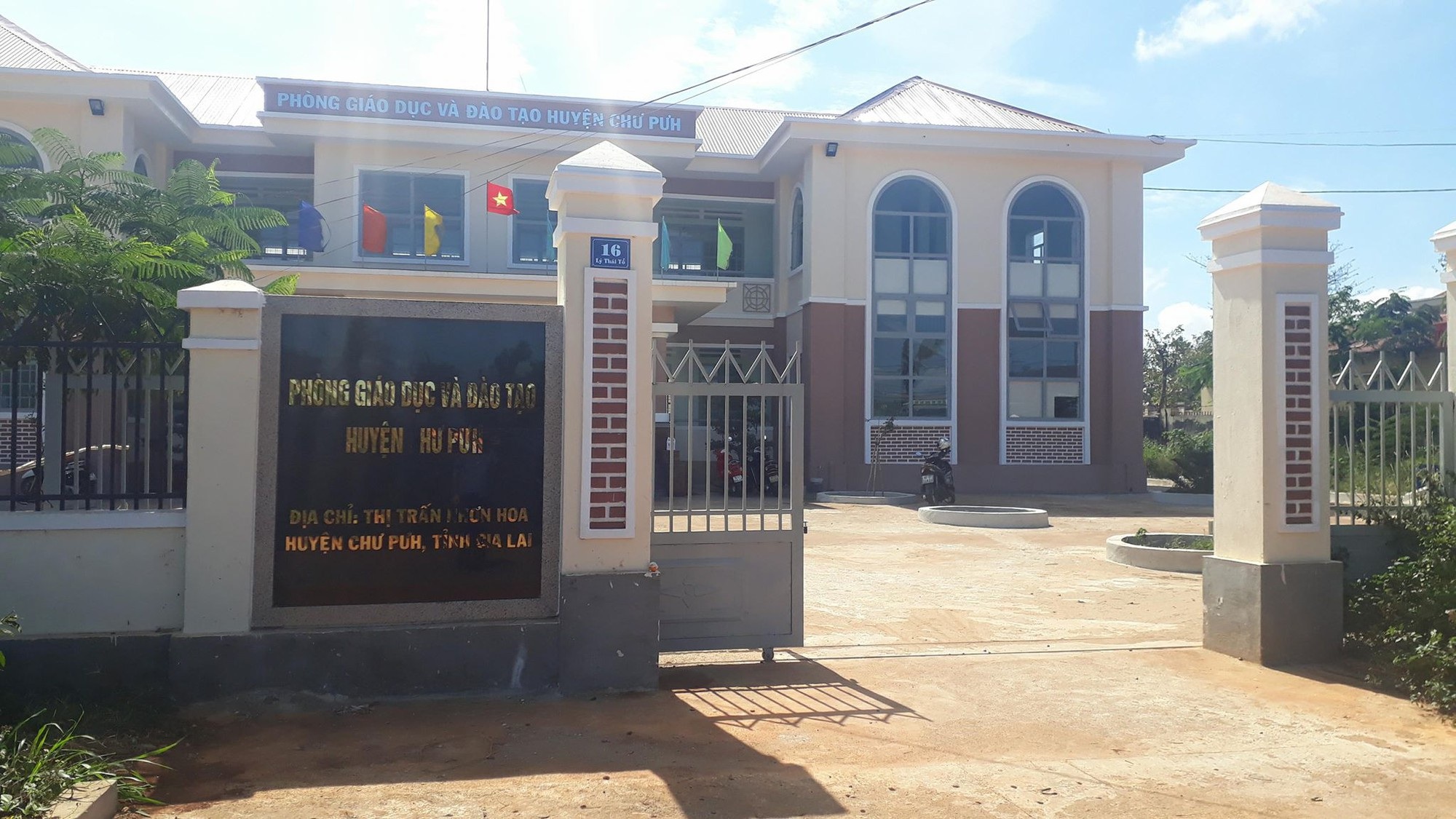 Sai phạm gần 6 tỷ đồng tiền hỗ trợ học sinh: Cơ quan điều tra vào cuộc - 1 Phòng giáo dục-Đào tạo huyện Chư Pưh, nơi để xảy ra sai phạm hàng tỷ đồng từ nguồn hỗ trợ học sinh vùng khó
