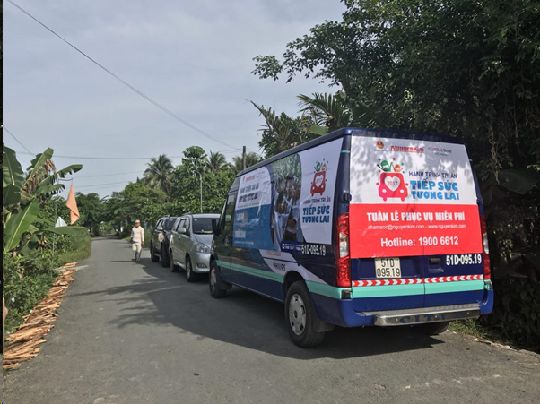 Doanh nghiệp xuyên Việt để “tiếp sức tương lai” - 1 Chuyến xe xuyên Việt của Nguyễn Kim trên “Hành trình tri ân – Tiếp sức tương lai”