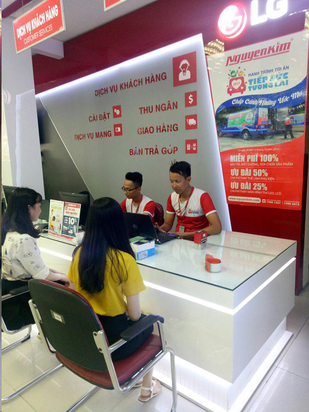 Doanh nghiệp xuyên Việt để “tiếp sức tương lai” - 2 Tiếp nhận bảo hành sản phẩm miễn phí cho khách hàng tại trung tâm