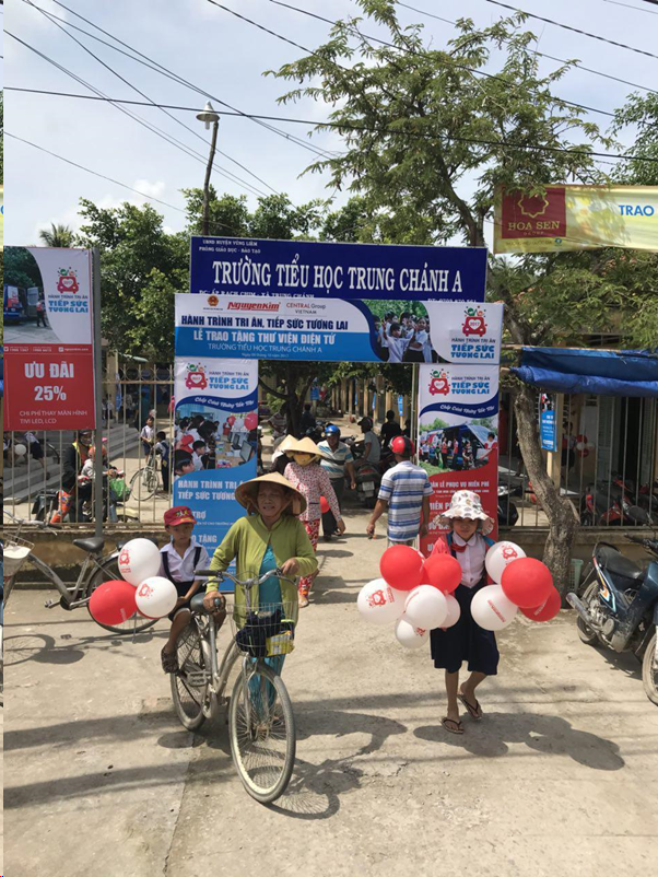 Doanh nghiệp xuyên Việt để “tiếp sức tương lai” - 3 Những thư viện điện tử do Nguyễn Kim tài trợ mang đến cơ hội tiếp cận kiến thức từ internet cho hàng triệu trẻ em nhiều thế hệ ở nông thôn Việt Nam