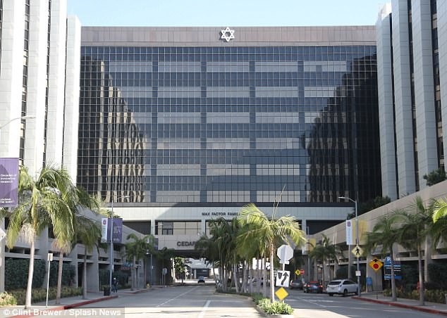 
Kylie Jenner sinh con tại trung tâm Y tế Cedars-Sinai ở Los Angeles
