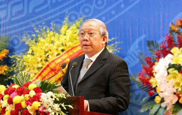 
GS.TSKH Trần Văn Nhung, Tổng thư ký Hội đồng chức danh giáo sư nhà nước
