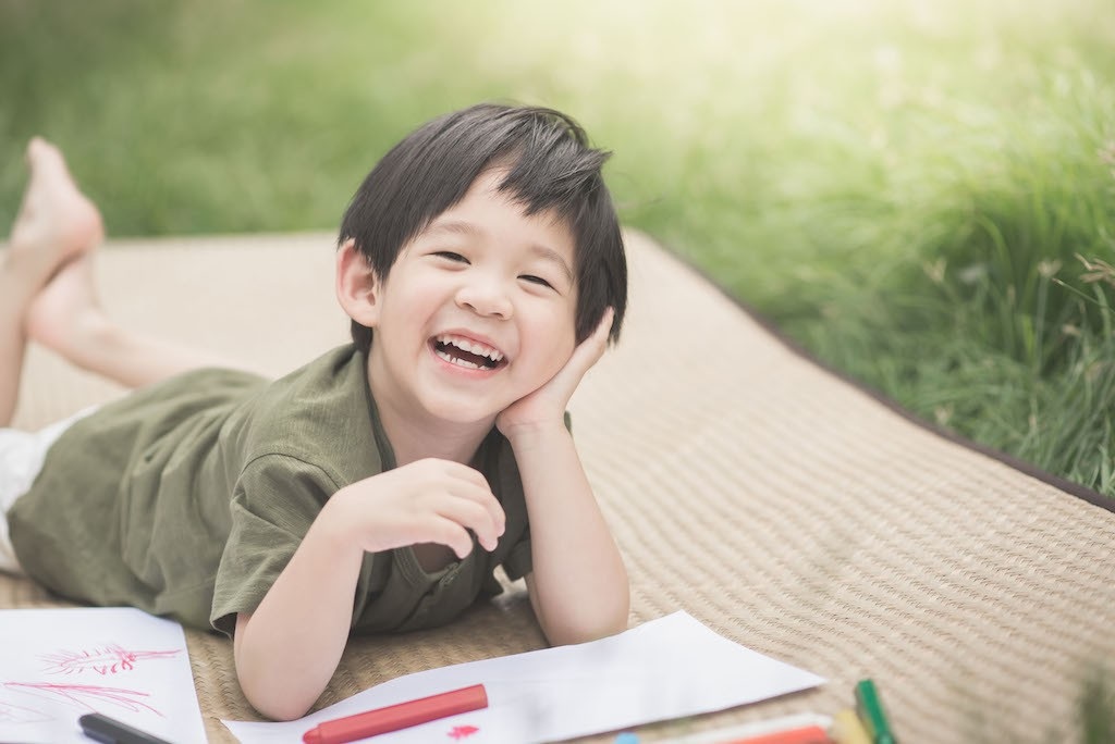 Giải pháp hỗ trợ phát triển tương lai và an tâm chống bệnh hiểm nghèo - 2
Manulife - Chắp Cánh Tương Lai – sản phẩm đặc biệt có thể bảo vệ cả mẹ bầu và con trước những rủi ro không lường trước ngay từ trong suốt thai kỳ, cũng như tiếp tục bảo vệ và đảm bảo tương lai cho con trẻ trong quá trình khôn lớn và trưởng thành.