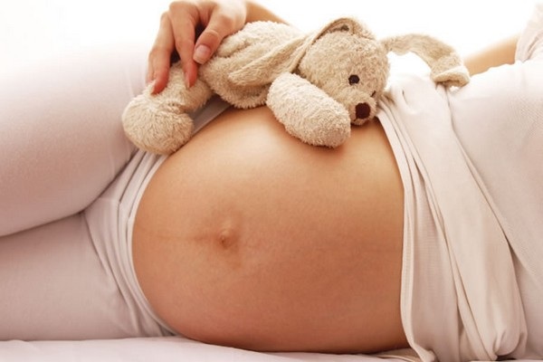 Bé gái 11 tuổi sinh con với... anh trai gây sốc - 1 Bé gái 11 tuổi mang thai và sinh con với anh trai 14 tuổi khiến nhiều người phải sốc (Ảnh minh họa)