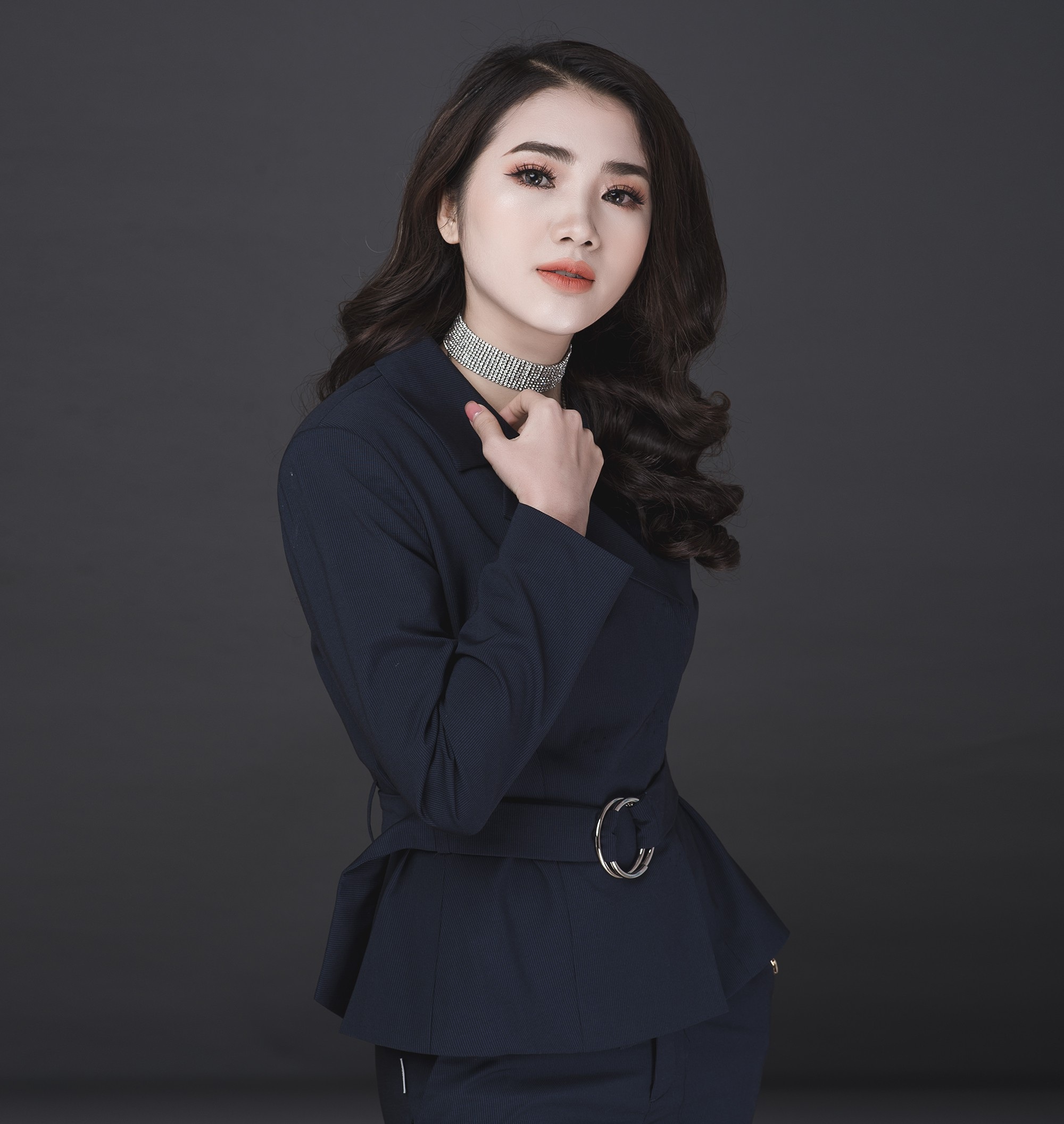 Mỹ phẩm Huyền Phi: “Thượng tôn pháp luật là bước đầu khẳng định sản phẩm tốt” - 1 Doanh nhân trẻ Hoàng Phi Huyền