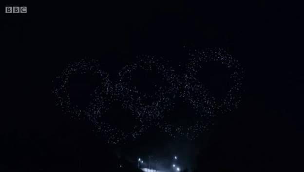 Lễ khai mạc Olympic mùa Đông 2018 hoành tráng, rực rỡ sắc màu - 16 Năm vòng tròn biểu tượng của Olympic được vẽ lên bởi 1218 máy bay không người lái