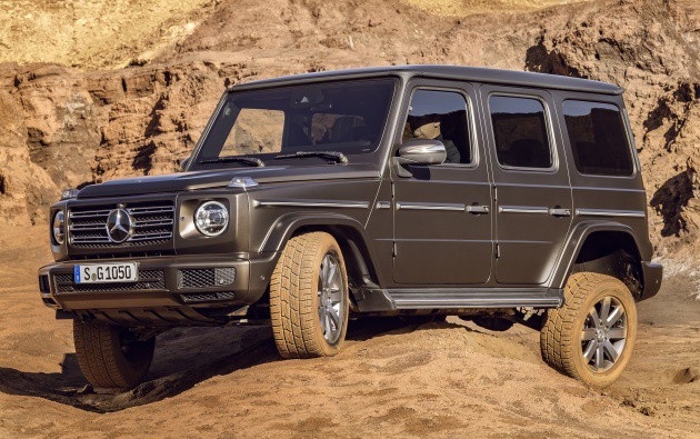 "Khủng long" G-Class thế hệ mới chính thức trình làng - 1
Mercedes G-Class đã vững vàng vượt qua thử thách thời gian và trở thành một biểu tượng của thương hiệu ô tô Đức.