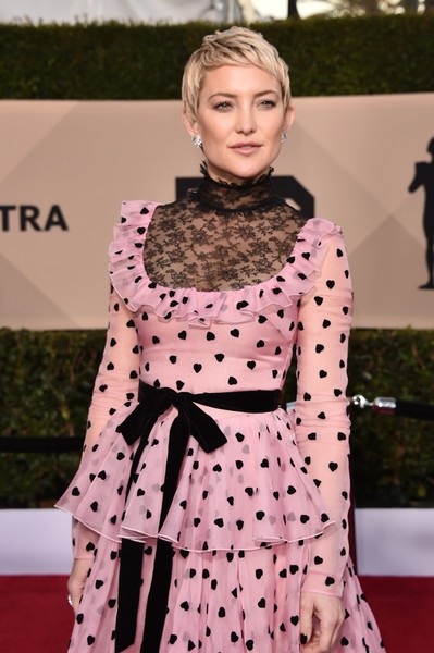 Niclole Kidman giành thêm giải lớn - 11
Kate Hudson diện bộ váy kín đáo bất ngờ