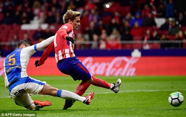 Griezmann ghi 4 bàn, Atletico chỉ còn kém Barcelona 4 điểm - 12
Cuối tuần này, Atletico và Barcelona sẽ bước vào trận chung kết tại Nou Camp để quyết định cuộc đua vô địch La Liga