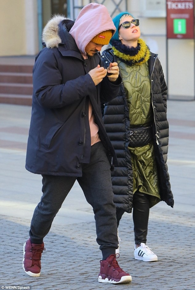 
Báo giới đã đồn đại Katy và bạn trai bí mật hàn gắn quan hệ từ tháng 12 năm ngoái
