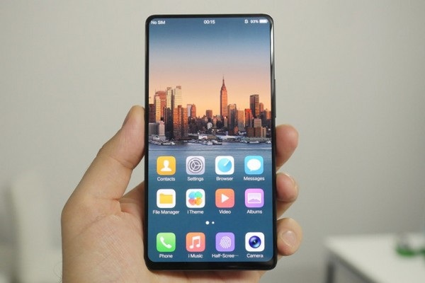 Smartphone không viền màn hình với thiết kế camera trước cực độc - 1 Vivo Apex sở hữu thiết kế hoàn toàn không viền, với tỷ lệ màn hình lên đến 99%
