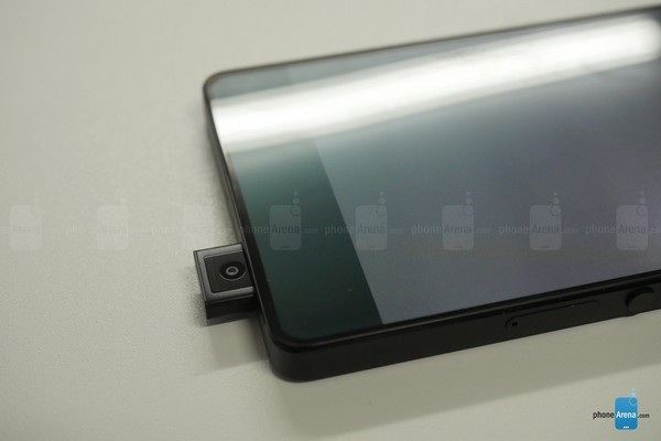 Smartphone không viền màn hình với thiết kế camera trước cực độc - 2 Smartphone không viền màn hình với thiết kế camera trước cực độc - 2