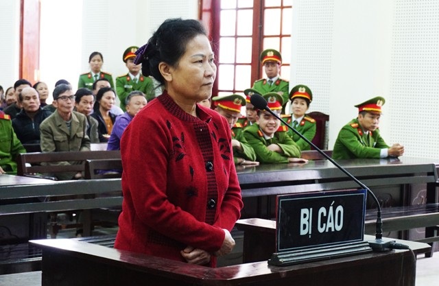 Huy động hàng chục tỷ đồng tiền gửi trái pháp luật rồi tuyên bố vỡ nợ - 5 Tự nhận mình là phó chủ doanh nghiệp, Nguyễn Thị Thảo nhận mức án tù chung thân cho hành vi lừa đảo chiếm đoạt tài sản của mình