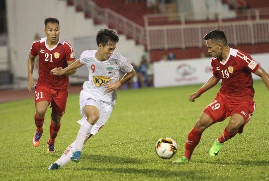 B.Bình Dương quyết tâm phá hỏng bữa tiệc của dàn sao U23 Việt Nam - 1
Văn Toàn và đồng đội sẽ khởi động V-League 2018 bằng trận đấu với B.Bình Dương