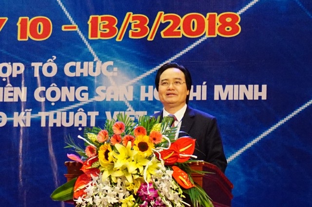 Gần 250 dự án của học sinh THPT tranh tài tại cuộc thi Khoa học kỹ thuật - 2 Bộ trưởng Bộ GD&ĐT Phùng Xuân Nhạ phát biểu tại lễ khai mạc