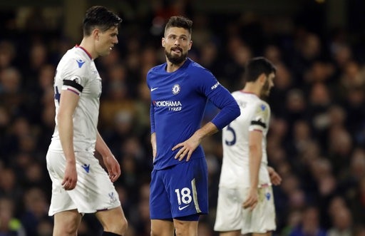Nhìn lại chiến thắng trở lại của Chelsea sau hai trận toàn thua - 12
Giroud cay đắng trước sự đùa cợt của số phận