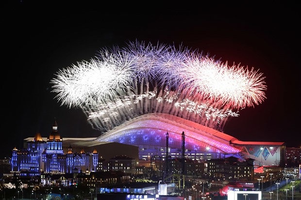 Ông Putin từng suýt ra lệnh bắn hạ máy bay chở khách vì nghi đe dọa Thế vận hội Sochi - 2
Tổng thống Putin nhận được cuộc gọi thông báo về một máy bay chở khách bị cướp và có thể đe dọa Thế vận hội Sochi chỉ 1 giờ trước khi lễ khai mạc bắt đầu. (Ảnh: Getty)