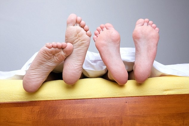 Đàn ông Trung Quốc có tỷ lệ “bị cắm sừng” cao nhất thế giới - 1 Đàn ông Trung Quốc có tỷ lệ “bị cắm sừng” cao nhất thế giới - 1