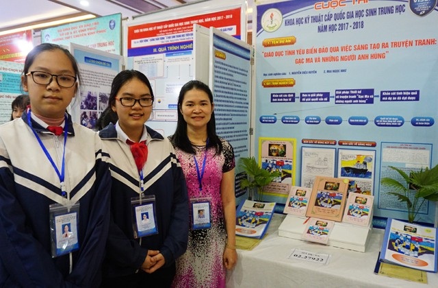 Cuốn truyện tranh đặc biệt “Gạc Ma và những người anh hùng” - 4 Dự án Giáo dục tình yêu biển đảo qua việc sáng tạo ra truyện tranh Gạc Ma và những người anh hùng của Diệu Huyền và Ngọc Như đoạt giải Nhì cuộc thi KHKT cấp quốc gia học sinh phổ thông năm học 2017-2018 khu vực phía Bắc