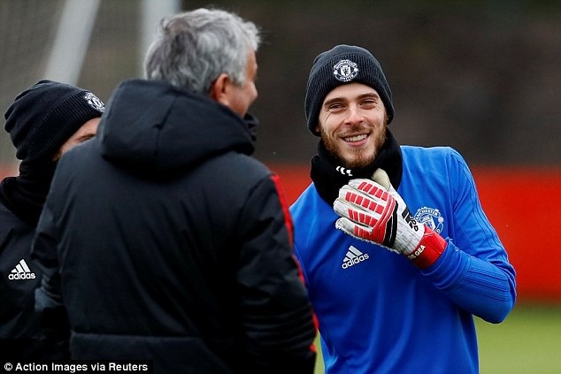 Pobga không tập cùng các cầu thủ MU trước trận chiến gặp Sevilla - 13
De Gea trở thành người hùng của MU ở lượt đi và anh tiếp tục là chốt chặn tin tưởng của Quỷ đỏ ở lượt về