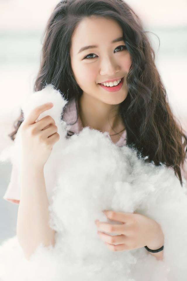 Ngẩn ngơ ngắm những "nàng thơ" trường Ngoại giao - 3 Lê Ngọc Thùy Dương - TT41C