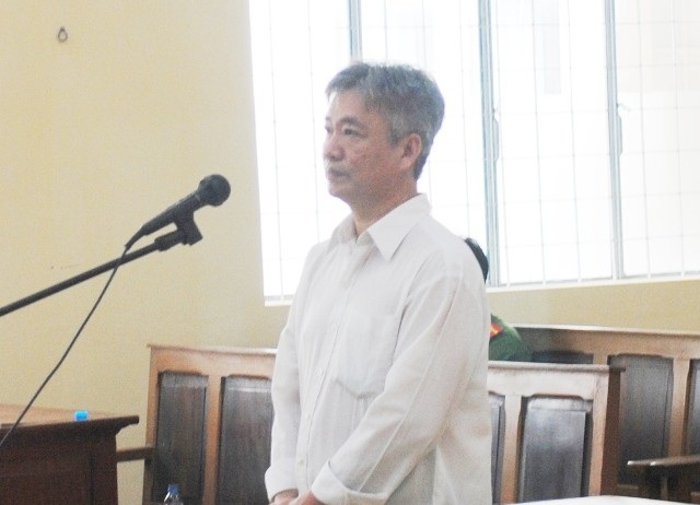Làm giả công văn, Trưởng phòng Thanh tra Phòng chống tham nhũng hầu tòa - 1 Bị cáo Ngô Trường Sơn. (Ảnh: CTV)