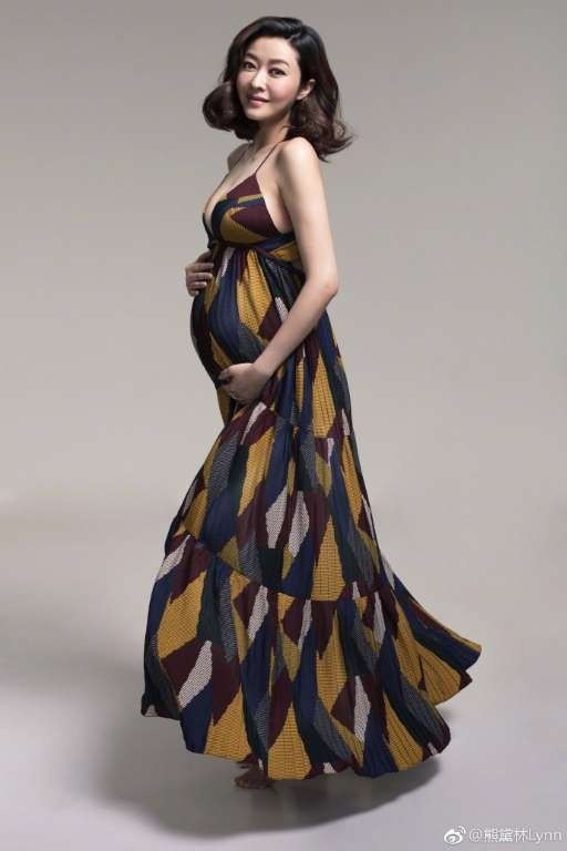 Lâm Đại Hùng hạnh phúc khoe bụng bầu bên chồng đại gia - 4
Lâm Đại Hùng hạnh phúc với cuộc sống hiện tại.