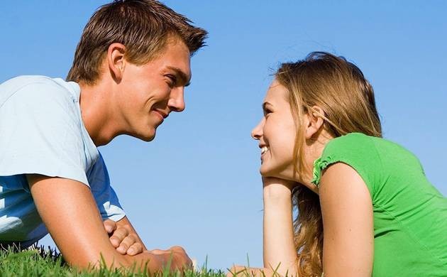 Những dấu hiệu chứng minh chồng bạn vẫn đang yêu bạn - 1