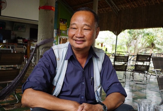 Trộm vợ - hôn nhân "đi tắt" kỳ lạ ở miền Tây xứ Nghệ - 2 Theo ông Lương Viết Thoại - một người dày công nghiên cứu văn hóa đồng bào Thái ở Quỳ Hợp là một hình thức hôn nhân đi tắt, một cuộc vượt rào, bứt phá công khai và mạnh mẽ của những chàng trai, cô gái Thái trước những hà khắc của phong kiến để mưu cầu hạnh phúc cho mình