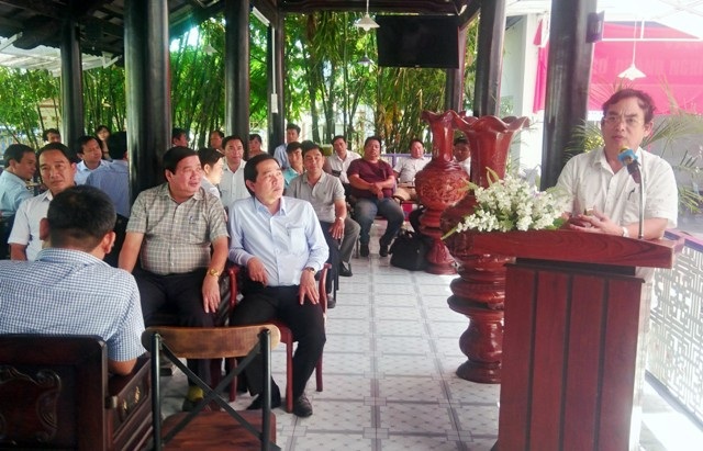Mở "Cà phê doanh nhân" để Chủ tịch tỉnh lắng nghe doanh nghiệp - 1 Chủ tịch UBND tỉnh Bạc Liêu phát biểu tại buổi gặp mặt các doanh nghiệp trong chương trình Cà phê doanh nhân.