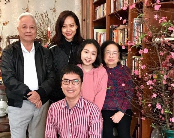 Diễn viên Hồng Ánh: “Mẹ chồng là “fan cứng” của tôi” - 7 Diễn viên Hồng Ánh rất hạnh phúc trong hôn nhân và được gia đình chồng thương yêu