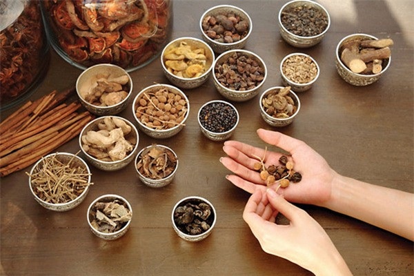 Nỗi khổ của người bị bệnh trĩ hành hạ sau Tết - 3 >> Xem thêm: Thông tin sản phẩm TOTTRI - bài thuốc bổ trung ích khí dành cho bệnh trĩ