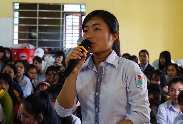 Hủ tục trộm vợ: Bao giờ mới hết? - 5 Các nữ sinh thẳng thắn bày tỏ quan điểm của mình về nạn trộm vợ, tảo hôn mà chính các em có nguy cơ trở thành nạn nhân