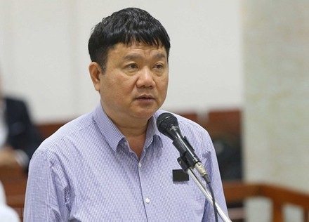 Bị cáo Đinh La Thăng cho rằng không có trách nhiệm thu hồi 800 tỷ đồng - 1 Ông Đinh La Thăng lần thứ 2 bị cáo buộc về tội danh cố ý làm trái. (Ảnh, TTXVN).