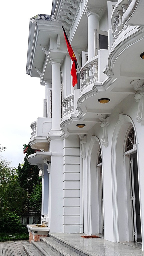Cả nước treo cờ rủ vĩnh biệt nguyên Thủ tướng Phan Văn Khải - 16 Trung tâm Nghệ thuật Lê Bá Đảng