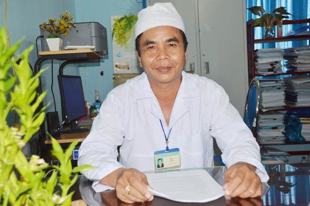 Thầy thuốc ưu tú của người dân tộc Khmer - 1 Bác sĩ Sơn Hà.