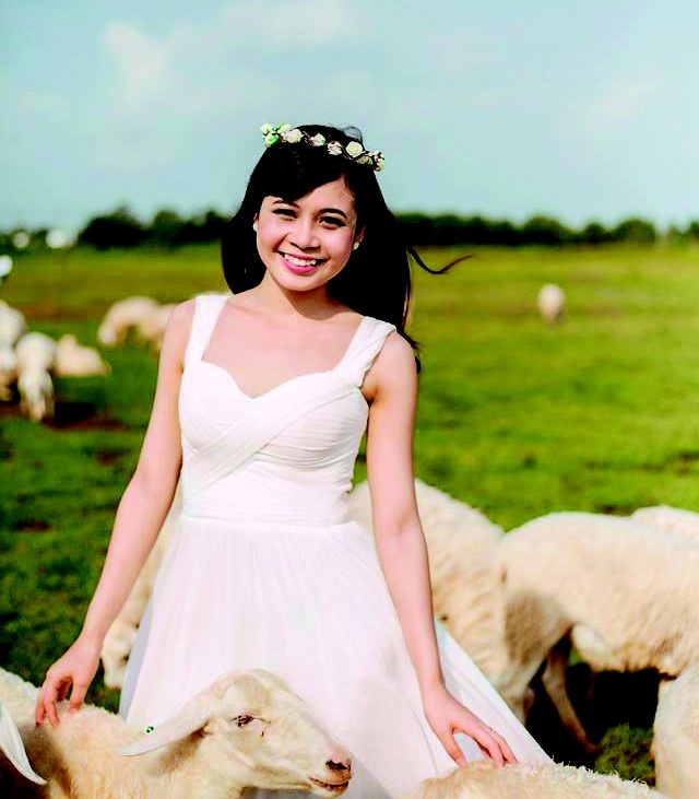 
Nguyễn Thị Hồng Phương (sinh năm 1994), cựu sinh viên trường ĐH KHXH&NV (ĐHQG TP. HCM)
